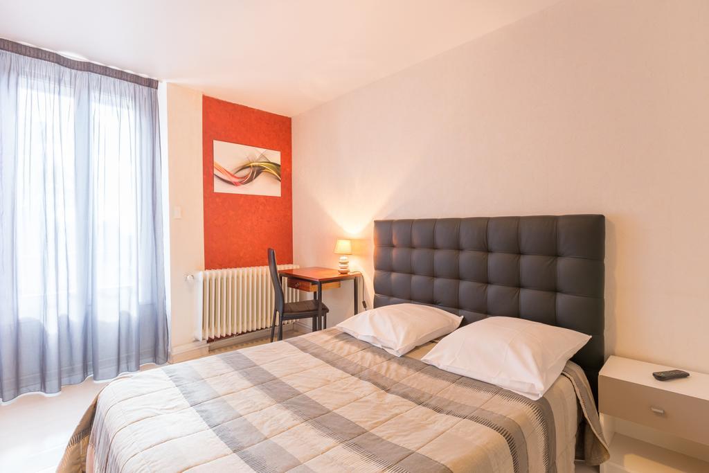 Alp'Hotel Voreppe Cameră foto